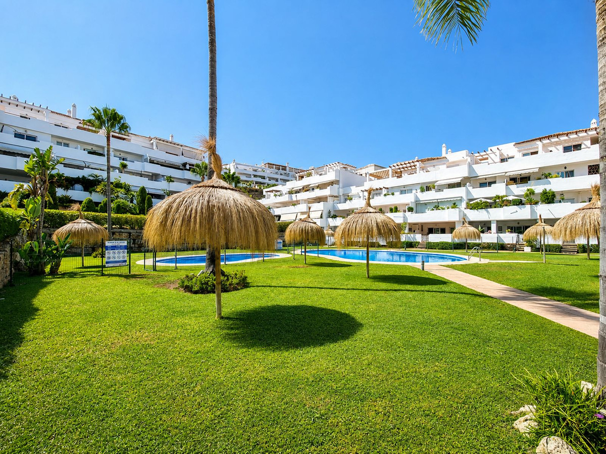 Nueva Milla de Oro, Estepona